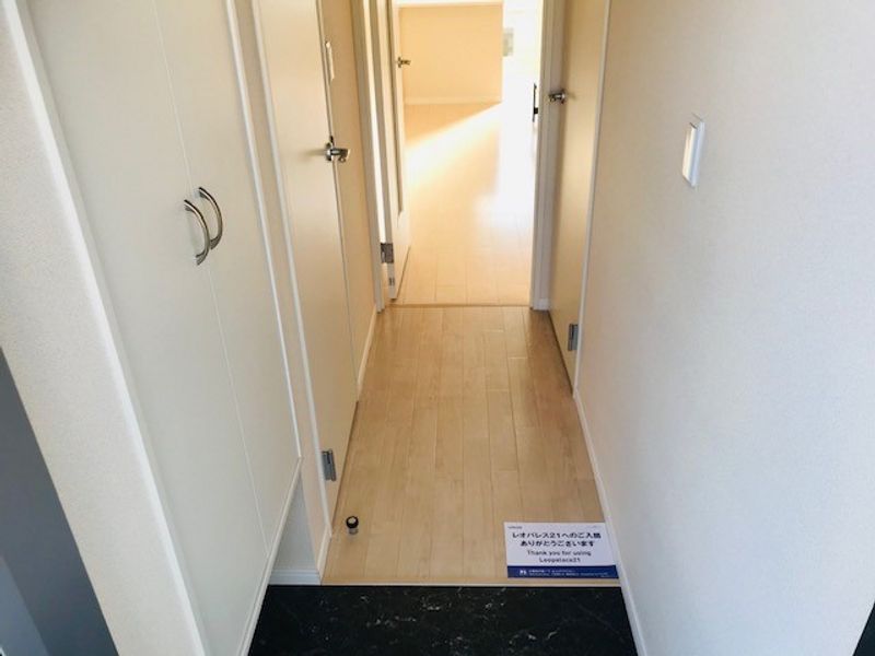 LEONEXT Cozy Court I Entrance