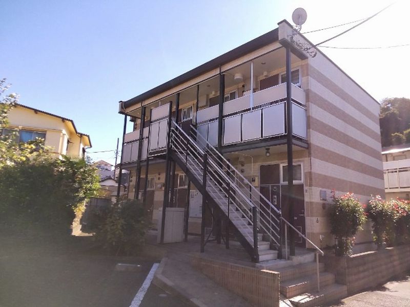 レオパレスリバーサイド西谷 外観