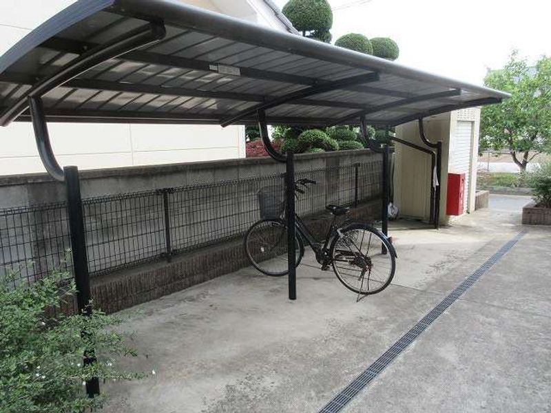 レオパレスひばり野 共用部分