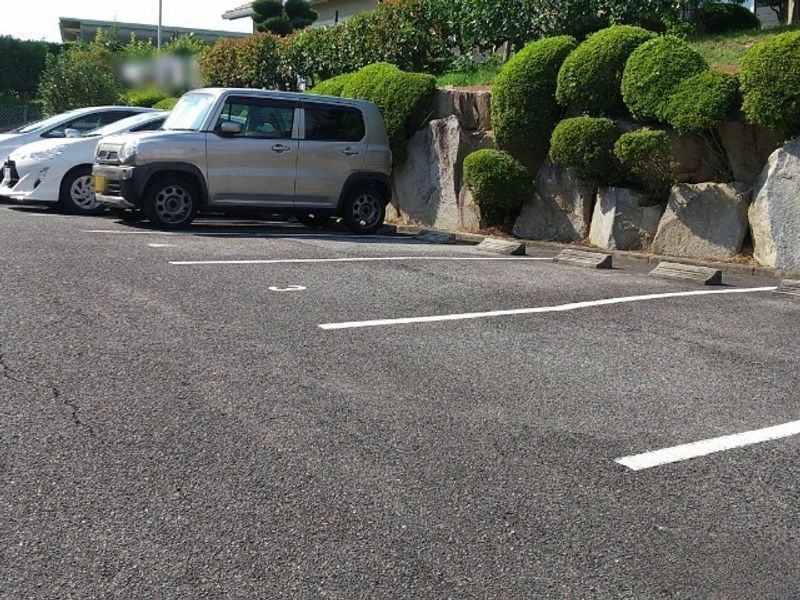 レオパレス明和 駐車場