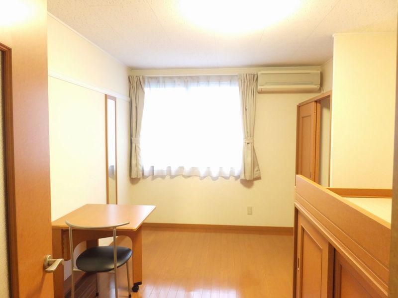 レオパレスＫＳＳⅡ 居間