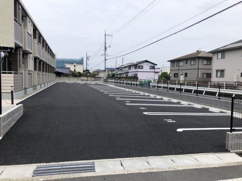 ミランダルピナスⅢ 駐車場