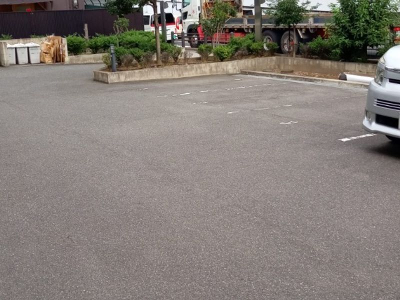 レオパレスサンク大日 駐車場