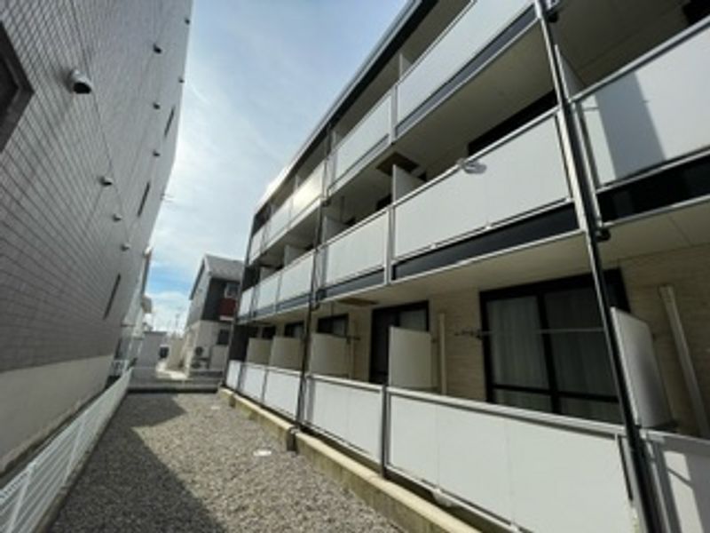 レオパレスアヴァンティ バルコニー