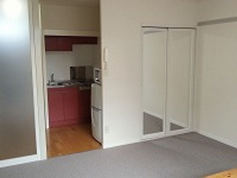 レオパレスＣｙｔｈｅｒｌｉｓ 居間