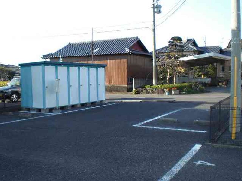 レオパレスみなみ 駐車場