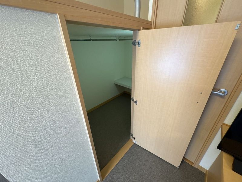 leopalace Selorm B Storage