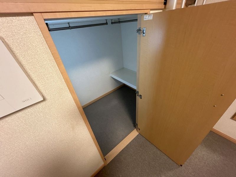 レオパレスグリーンパイン松本 収納