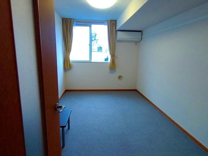 レオパレスプランタンソレイユ 居間