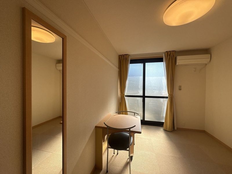 レオパレス沼南７ 居間