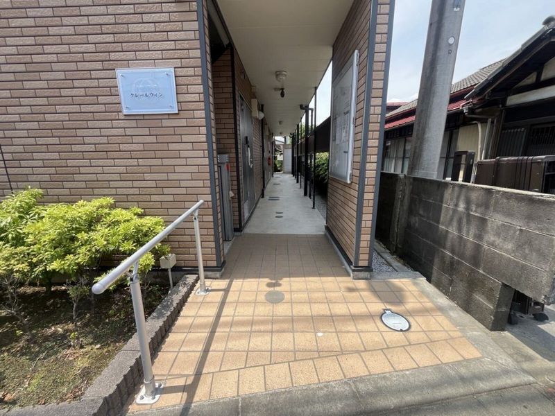 レオネクストクレールウィン エントランス