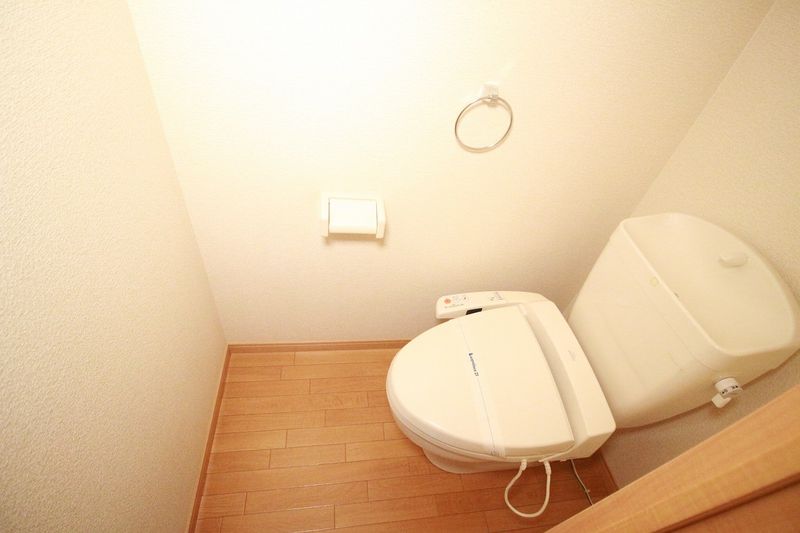 レオパレスリブェ−ル トイレ