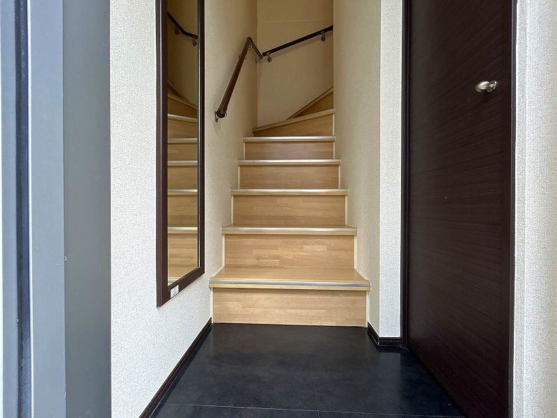 LEONEXT SAKAYA Entrance