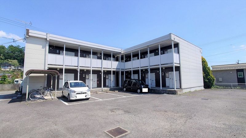レオパレスＬｉｂｅｒｔｅ 駐車場