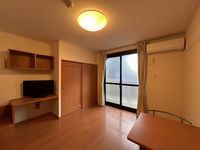 レオパレスクレスト川越 居間
