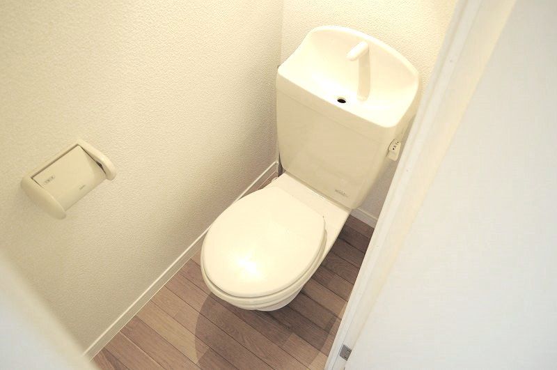 レオパレス方地西 トイレ