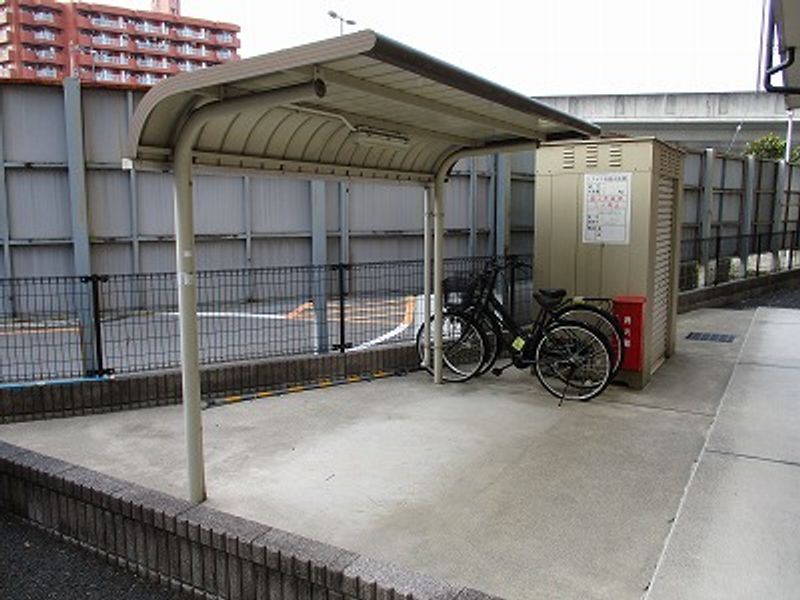 レオパレスＣＡＮＴＥＲＢＵＲＹ 共用部分