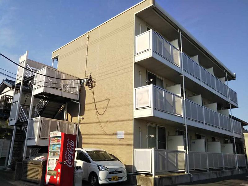 レオパレス寺尾台 外観