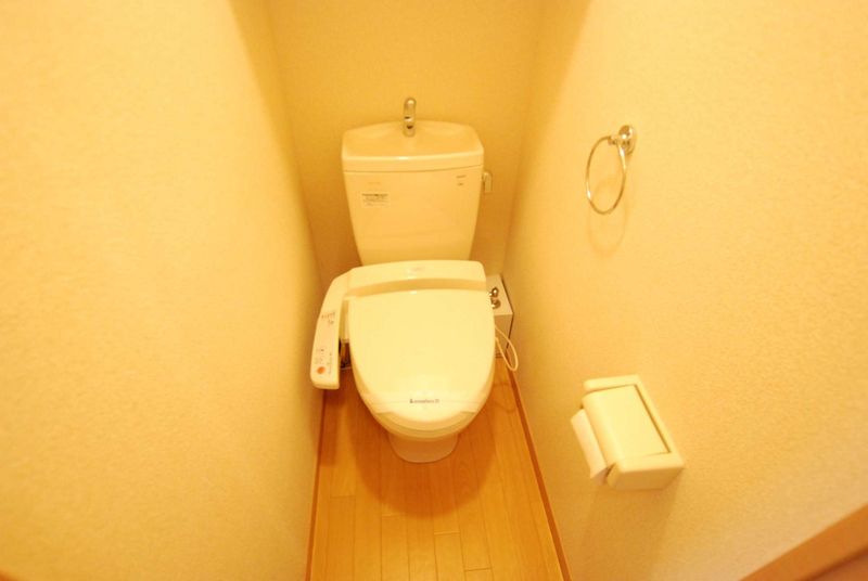 レオパレス稲荷山ヒルズ トイレ
