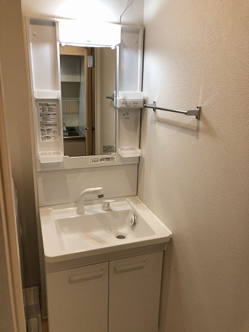 CLEINO Luminare Bồn rửa mặt