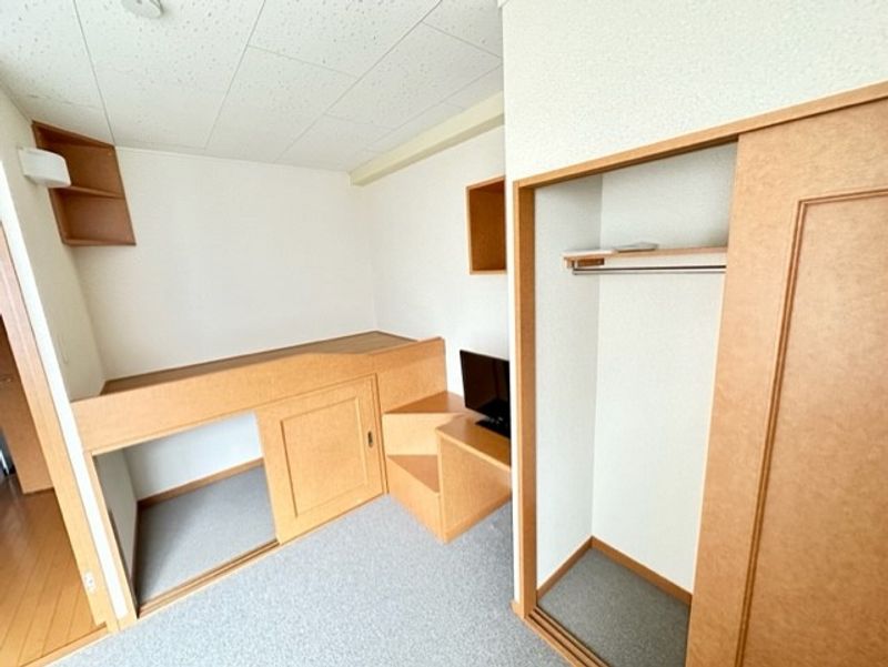 レオパレスボンジュール 収納