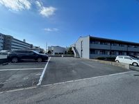 レオパレス梶栗 駐車場