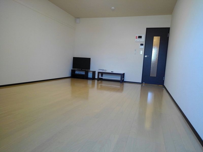 レオネクスト小鶴　一番館 居間