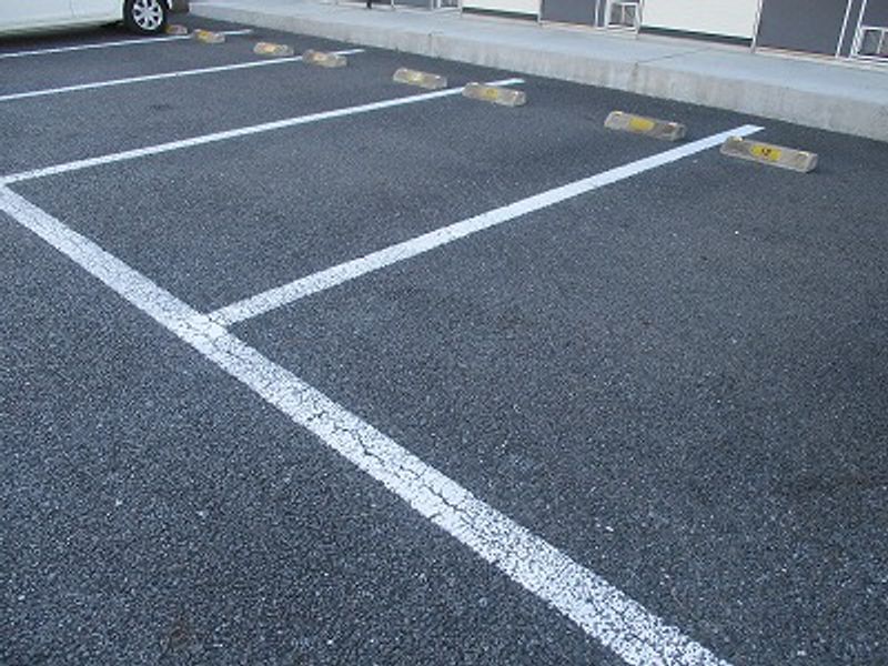 レオパレスビアンコ 駐車場