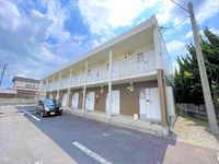 レオパレスグランシャリオ 駐車場