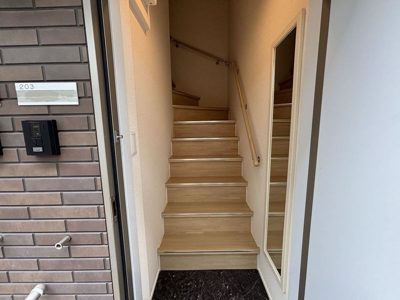 CLEINO Ritz House Nakamichi 玄关