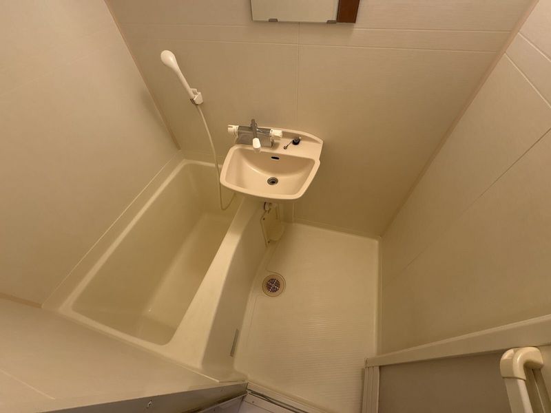 レオパレスフラワー 風呂