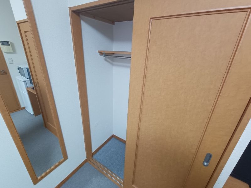 レオパレスセジュール新保 収納