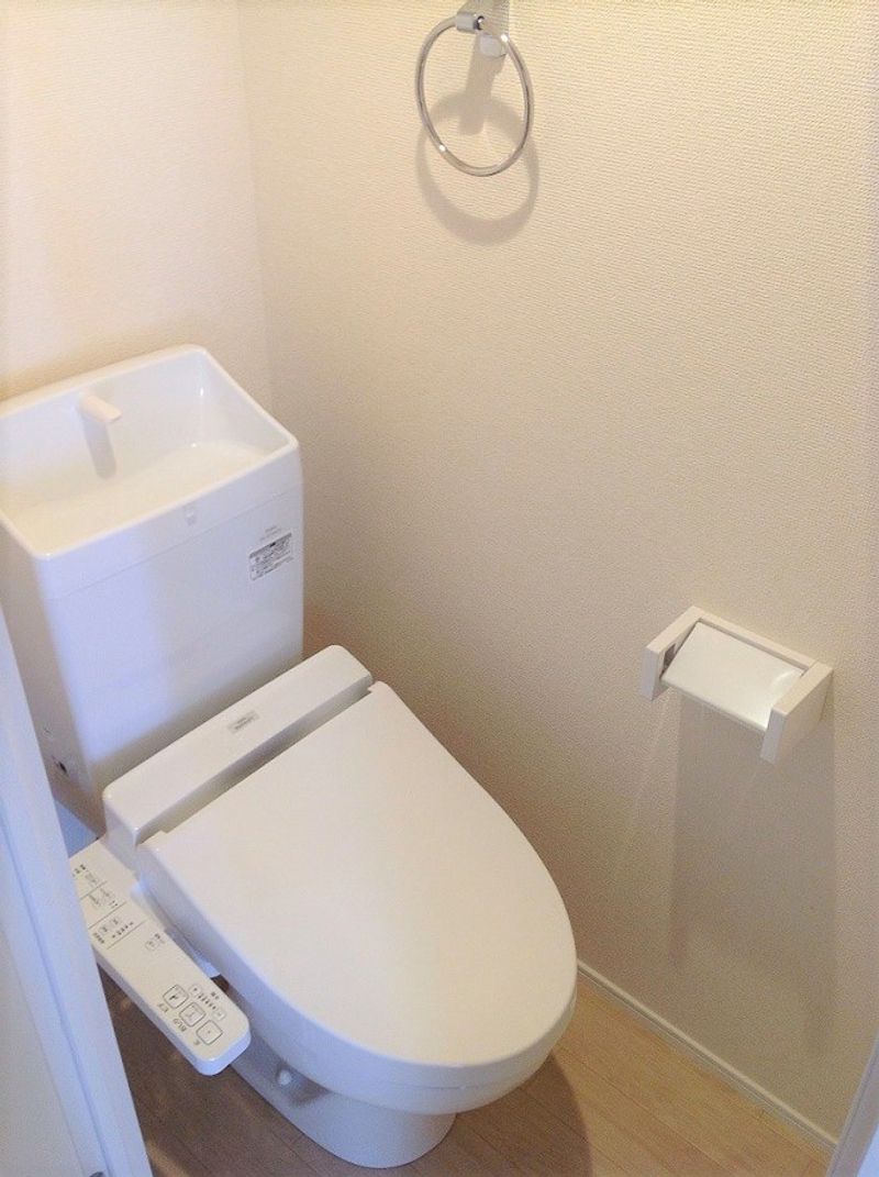 LEONEXT Florezon Chuo 화장실