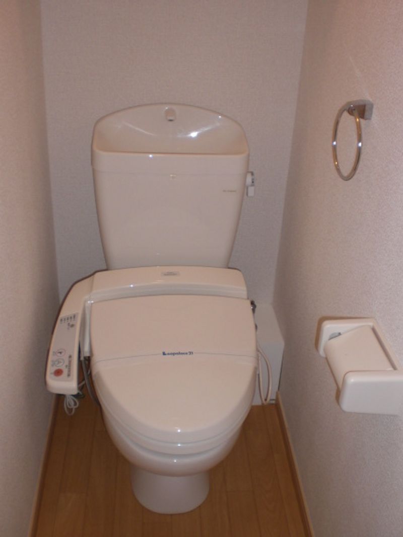 レオパレスゴールデンⅠ トイレ