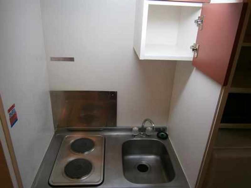 レオパレスＦｌａｔ浜松町 キッチン