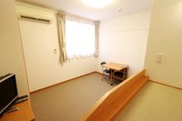 レオパレス松陽 居間