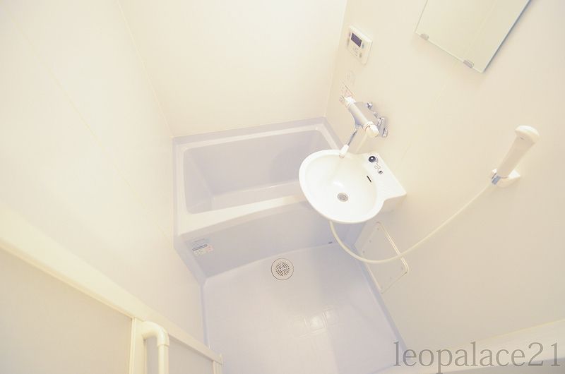 leopalace Sunny Hill Sennichi Bathroom