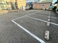 レオパレス野村 駐車場