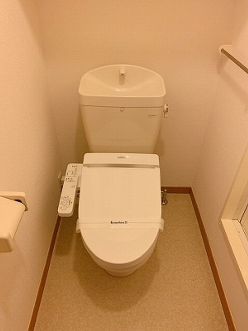 レオパレスＣＯＣＯ トイレ