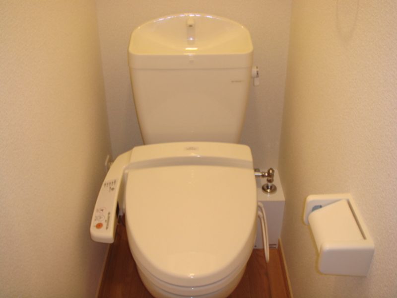 レオパレスルミエール筒井 トイレ