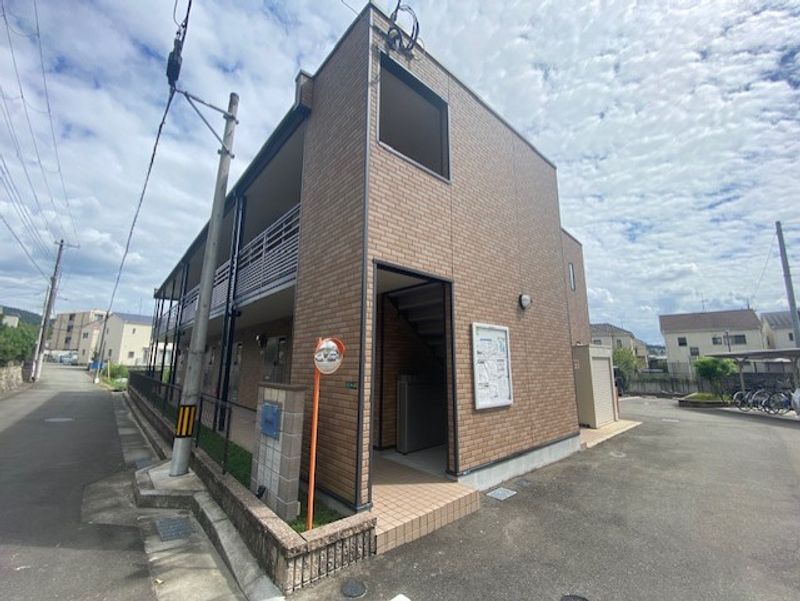 レオネクスト多田新田 エントランス