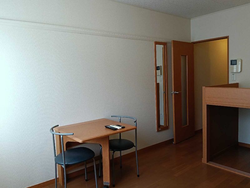 レオパレスるんた 居間
