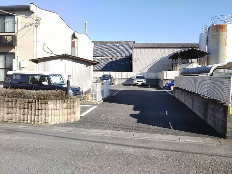 レオパレス喜勇 駐車場