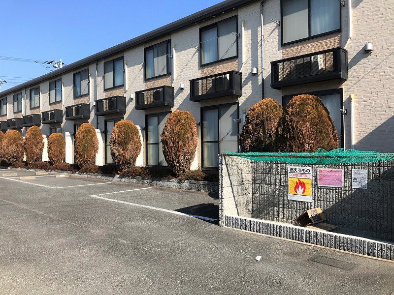レオパレスＥＬＶＩＥＮＴＯ 駐車場
