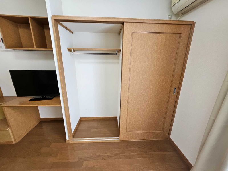 レオパレスプルメリア 収納
