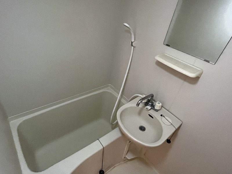 レオパレスますがた 風呂