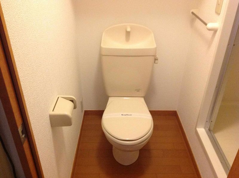 レオパレスサンヴィレッジ１５ トイレ