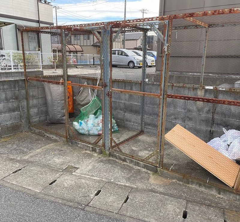 レオパレスプルミエ その他