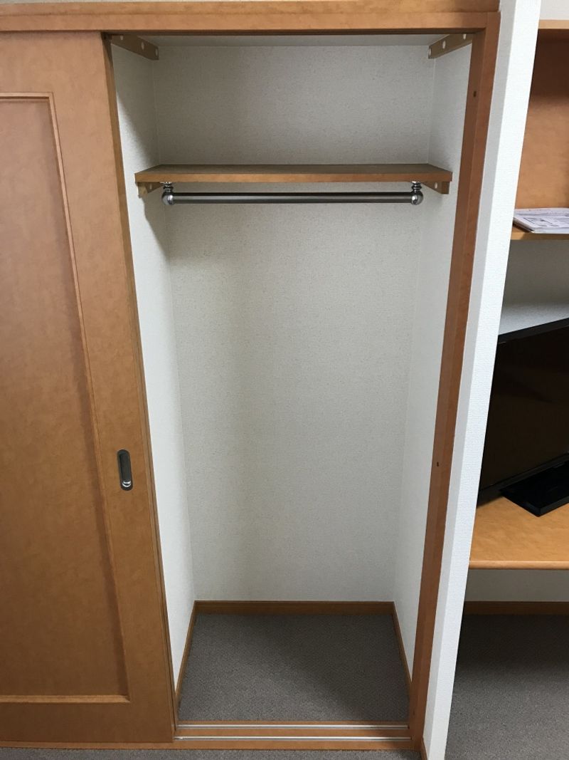 レオパレスカマン　オレイエ 収納