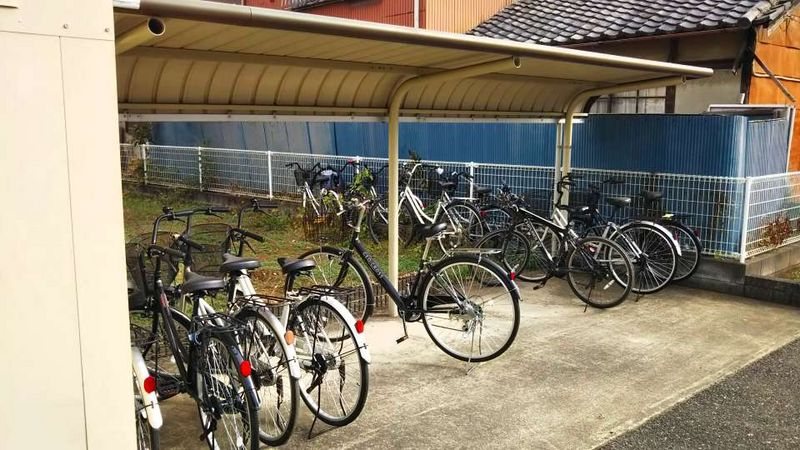 レオパレス春 共用部分